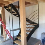 escalier intérieur bois et metal