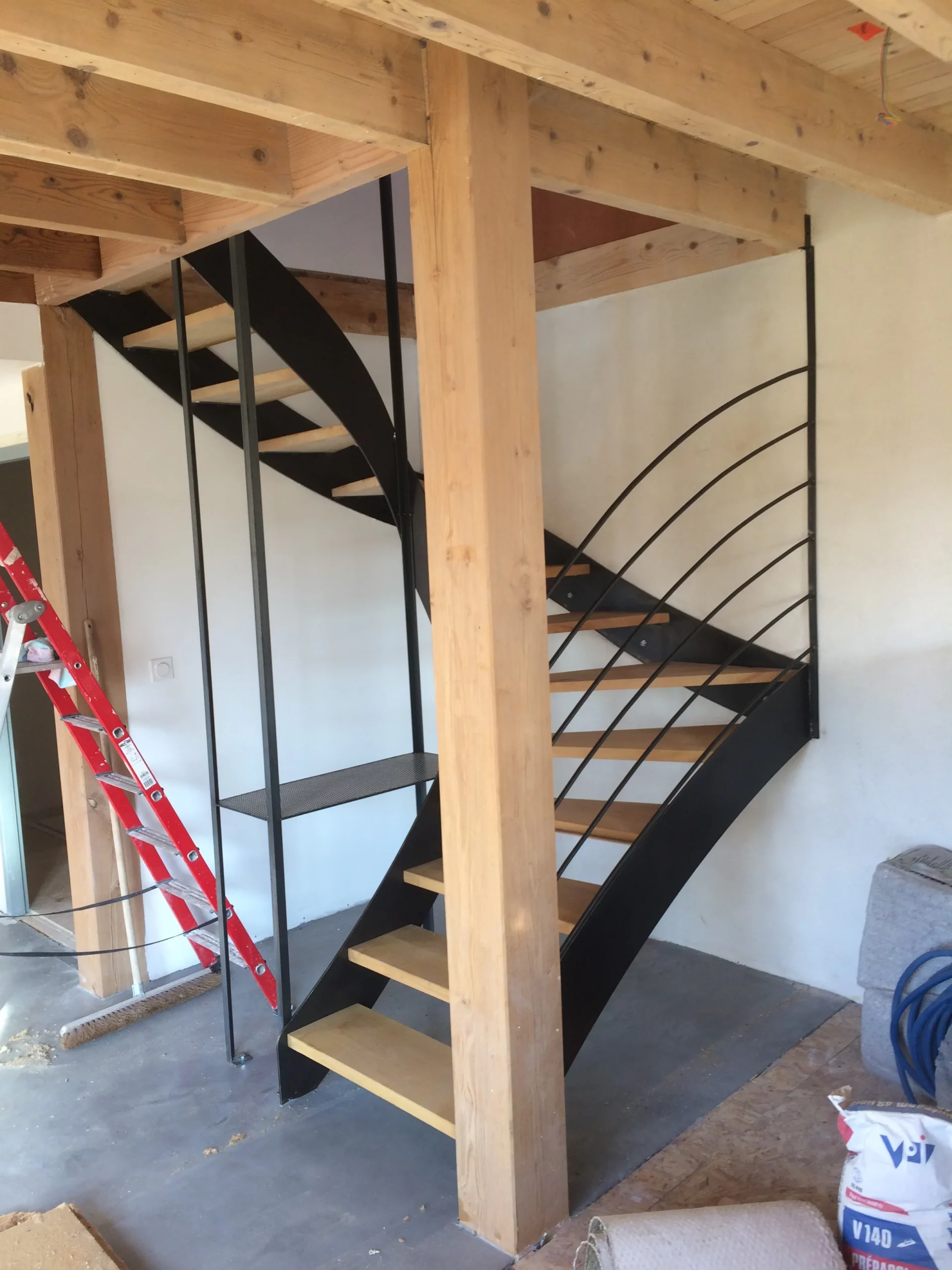 escalier intérieur bois et metal
